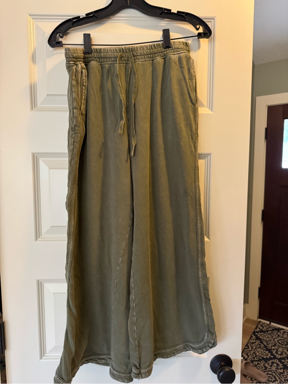 Three Bird Nest Olive Drawstring Wide-Leg Sweatpants